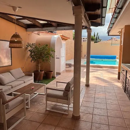 Casa Papaya - Year Heated Pool * 라오로타바